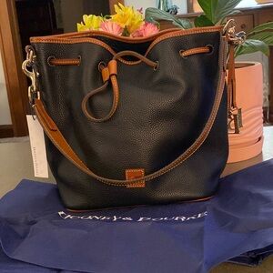 Dooney & Bourke bucket bag